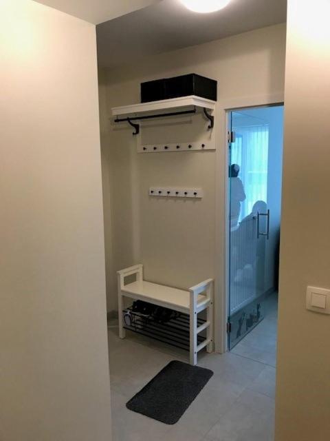 Renovated With Swimming Pool Within Walking Distance Of The T127