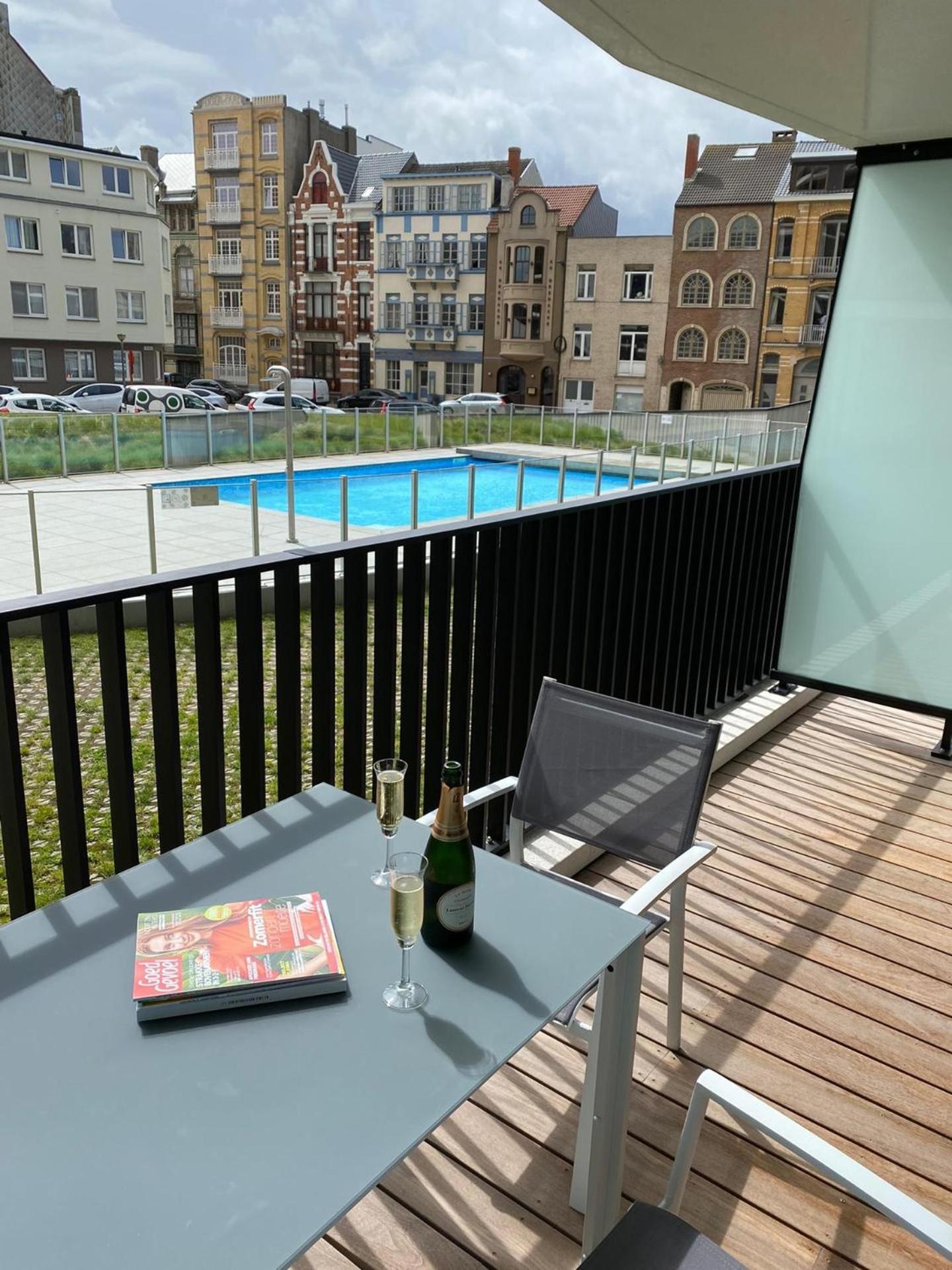 Renovated With Swimming Pool Within Walking Distance Of The T127 Oostende